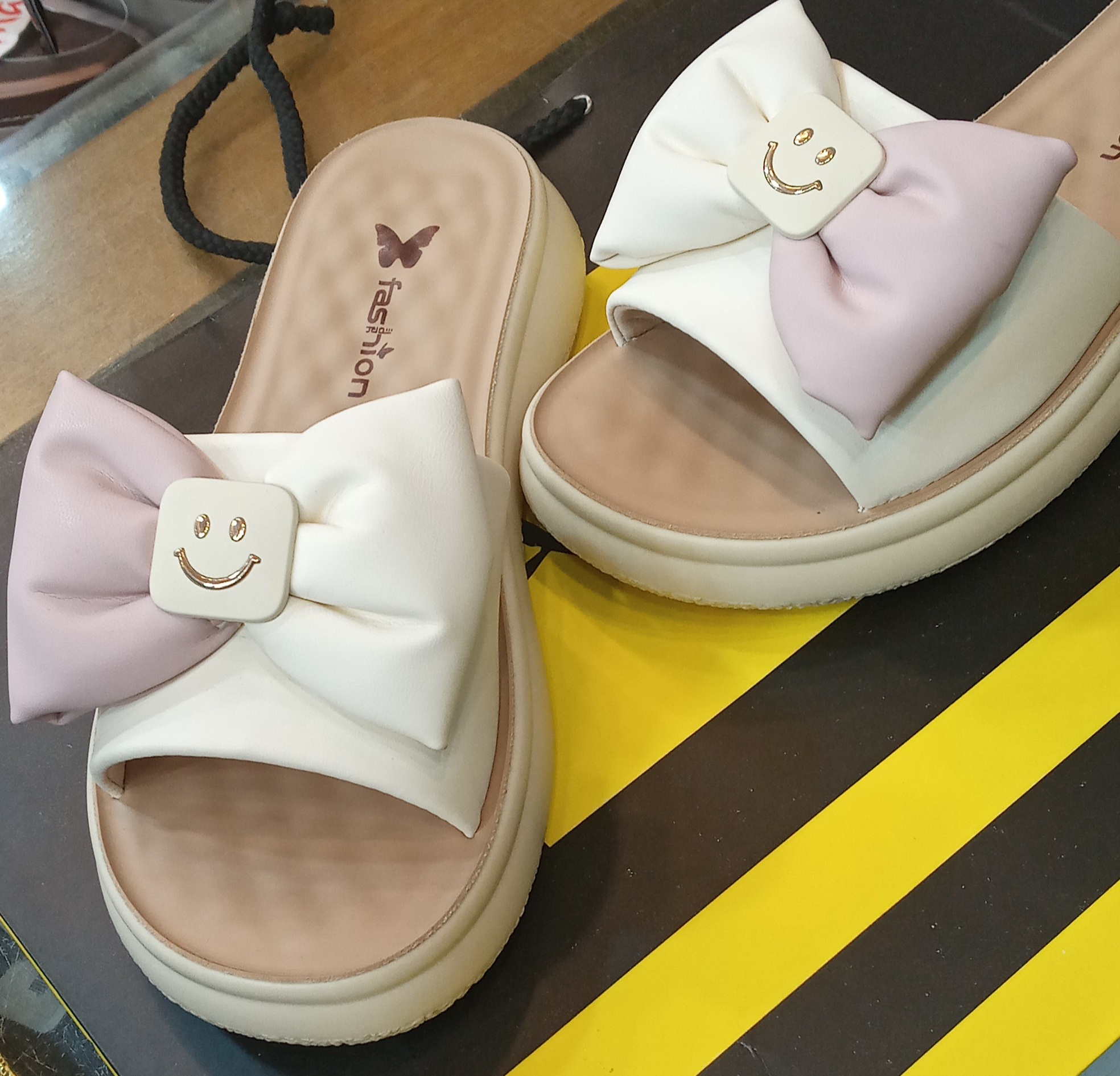 ladies shoe