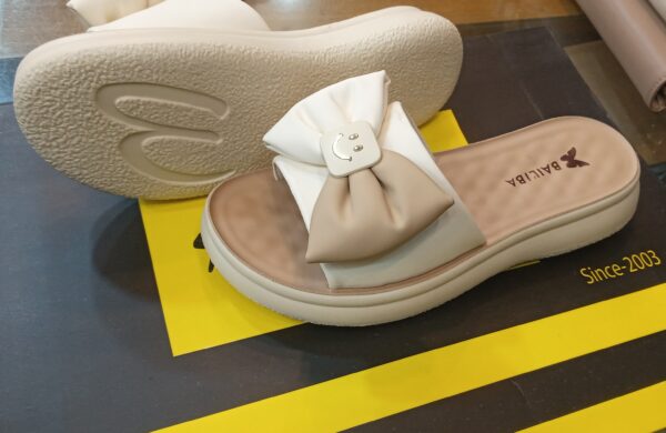 ladies shoe - Image 3