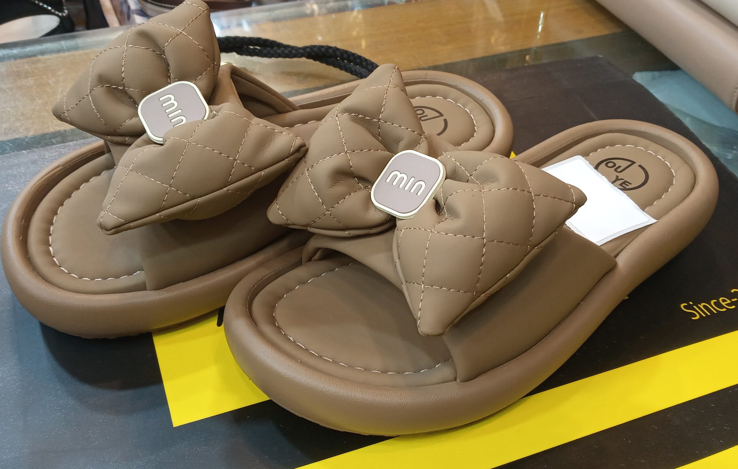 ladies shoe