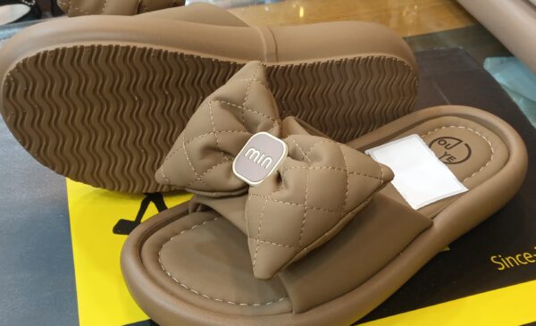 ladies shoe - Image 5