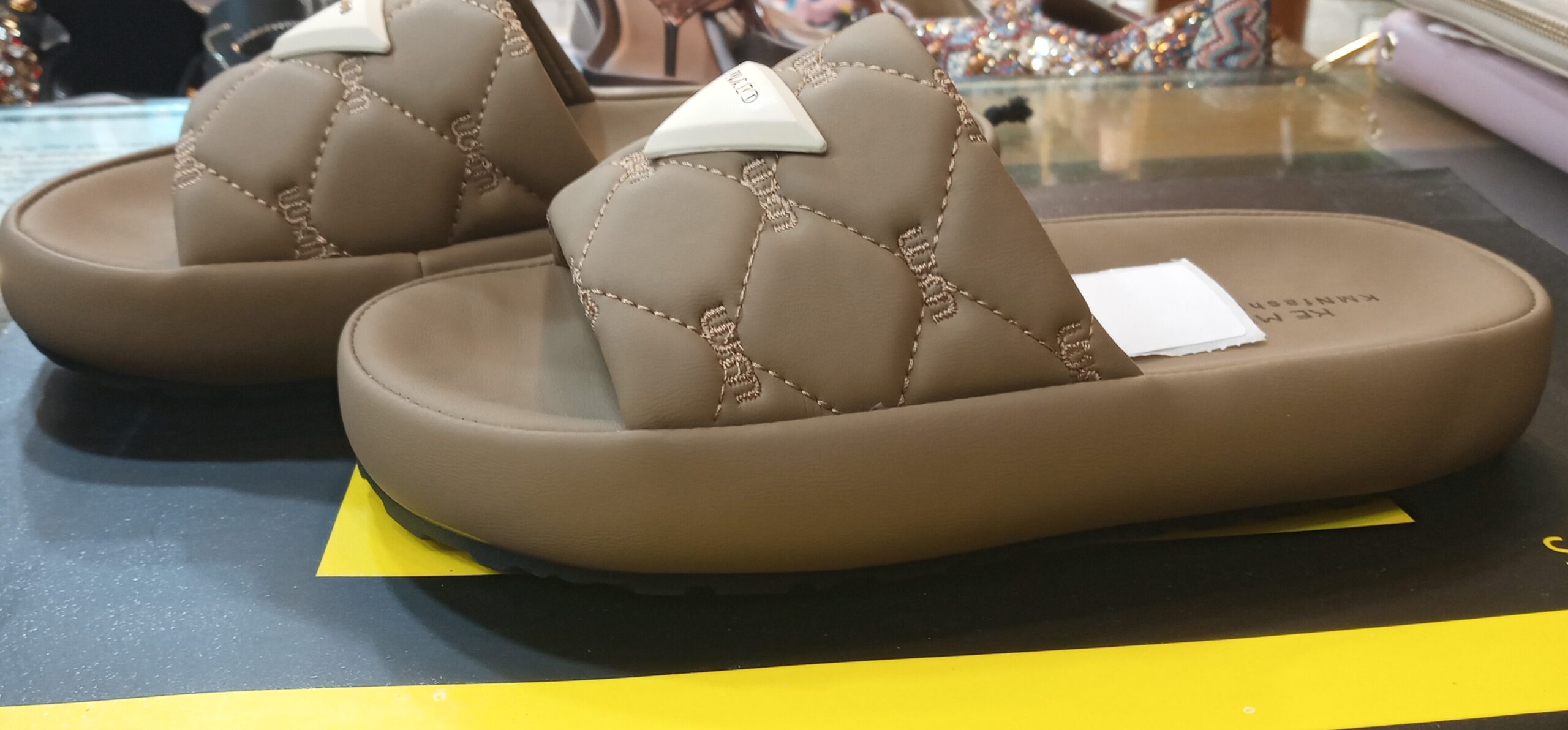 ladies shoe